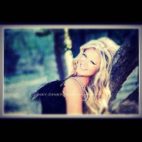 Meet your Posher, Rachel - Picture 3 of 4